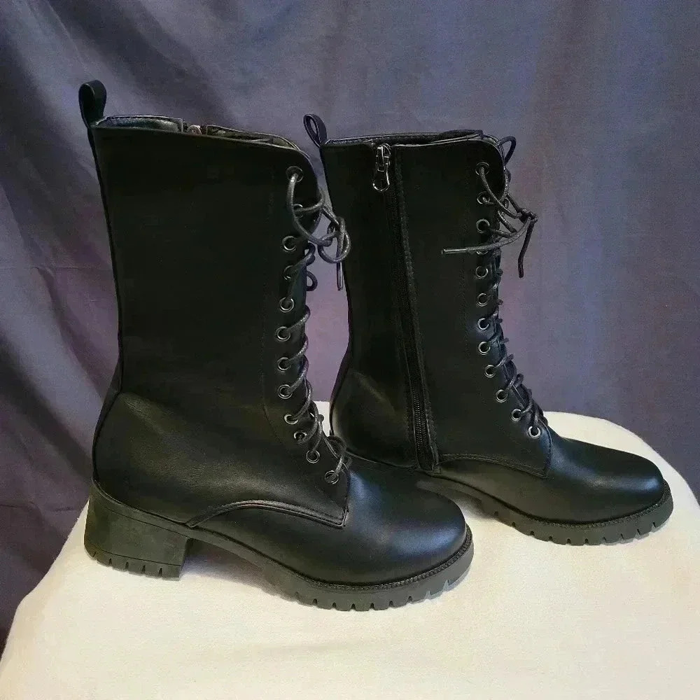 Essex Glam Boots 8 NWOT - Picture 2 of 5